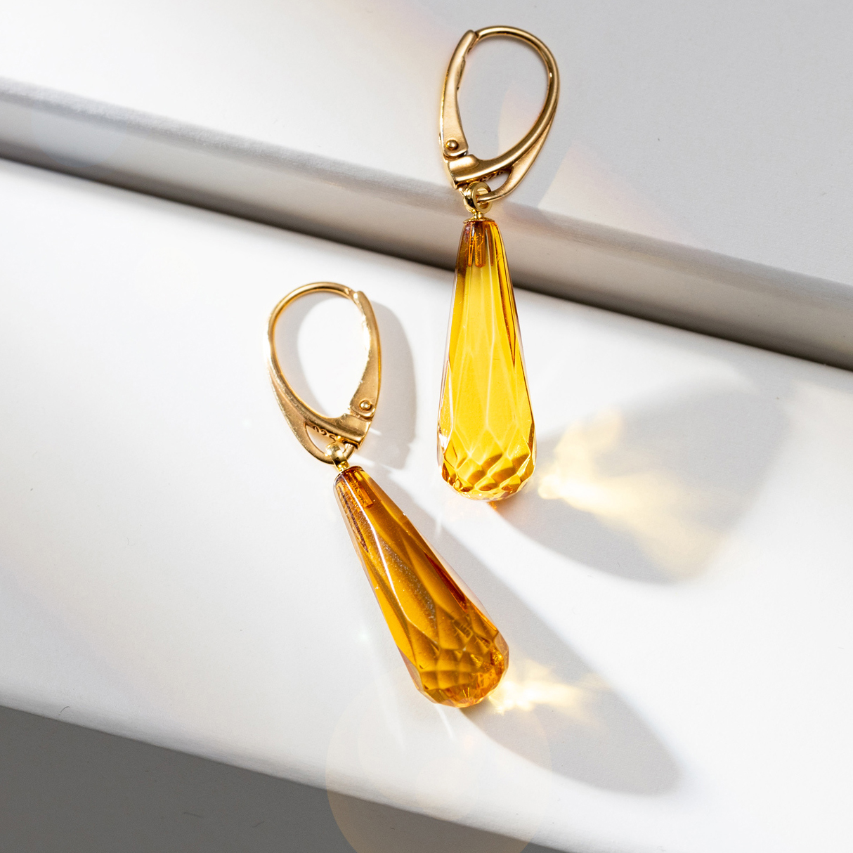 Elegant Clasp Earrings – Amber by Mazukna
